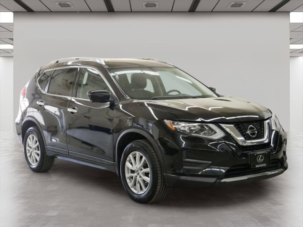 Used 2017 Nissan Rogue SV SUV