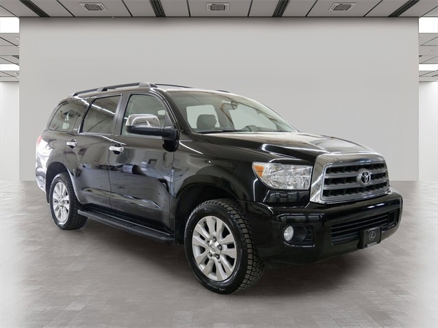 2011 Toyota Sequoia Platinum's photo