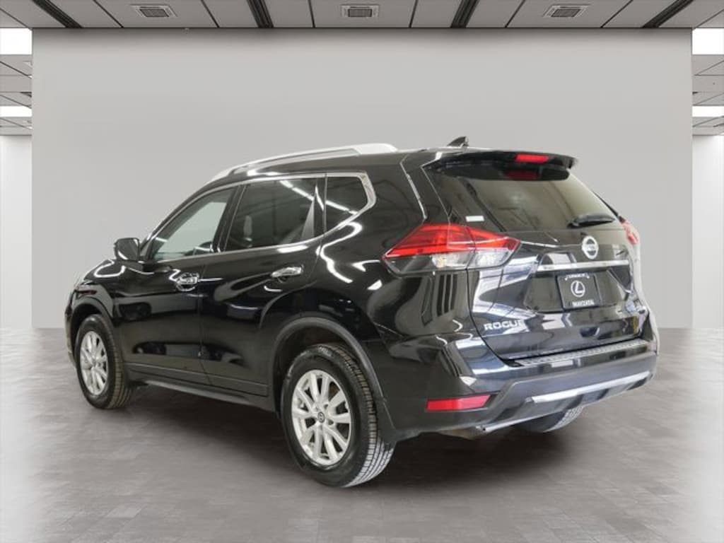 Used 2017 Nissan Rogue SV SUV