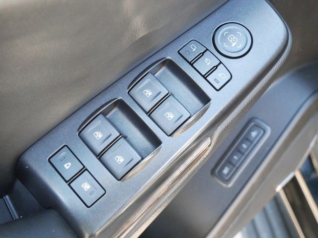 2016 Chevrolet Tahoe LT - Photo 13