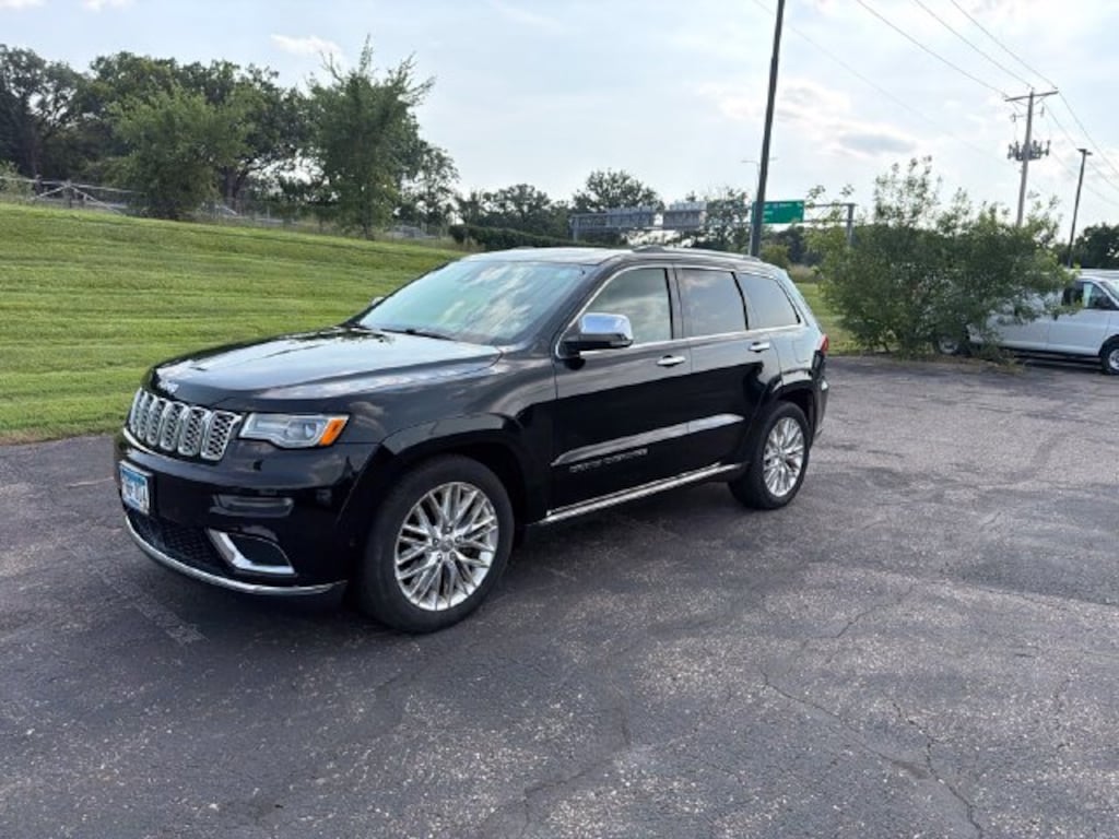 Used 2017 Jeep Grand Cherokee Summit 4x4 SUV