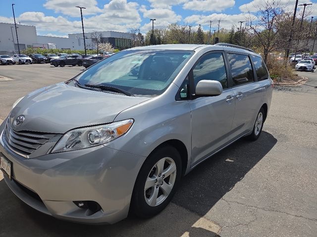 2015 Toyota Sienna LE