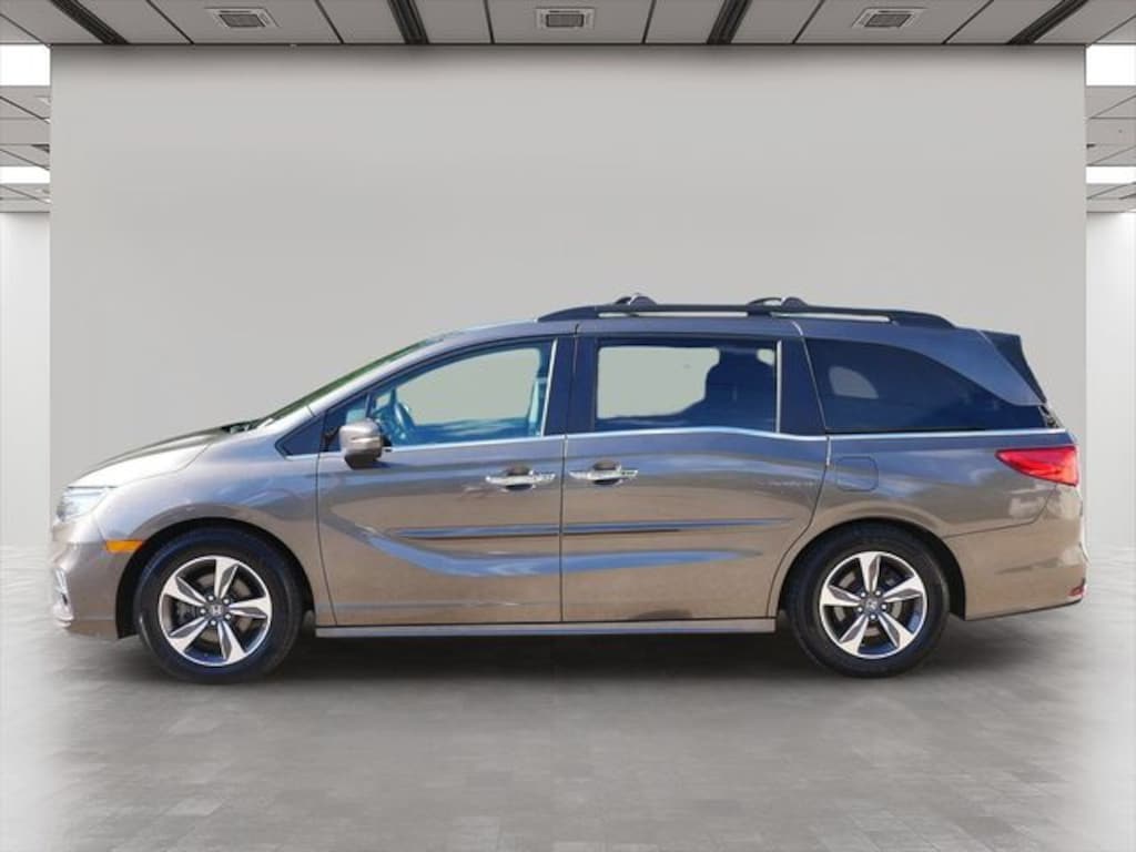 Used 2018 Honda Odyssey Touring Van