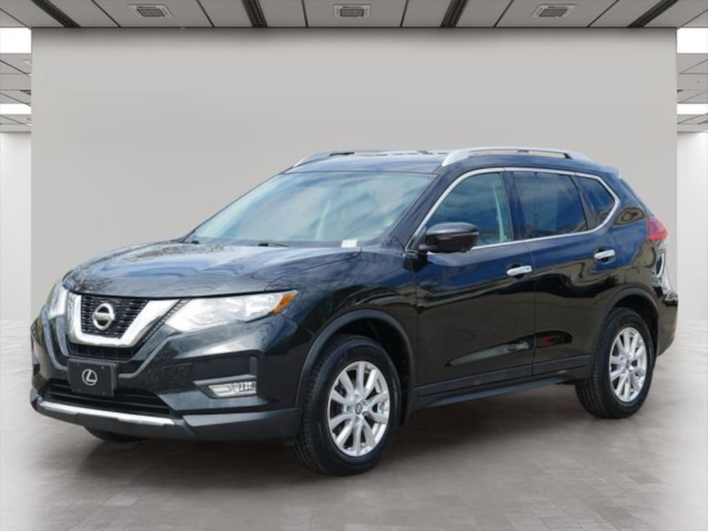 Used 2017 Nissan Rogue SV SUV