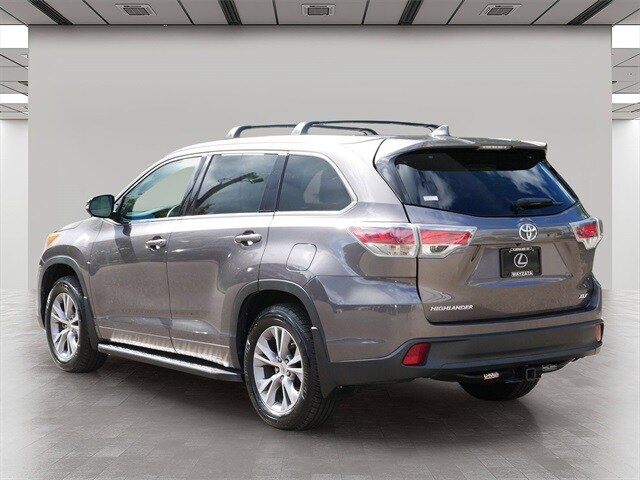 2015 Toyota Highlander XLE photo 4