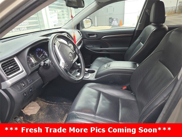 2015 Toyota Highlander Base Hybrid photo 3