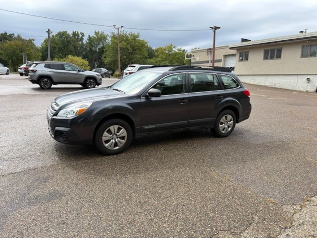 Used 2013 Subaru Outback 2.5i (M6) SUV