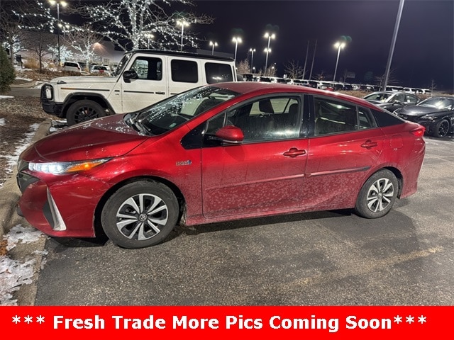 2017 Toyota Prius Prime Premium's photo