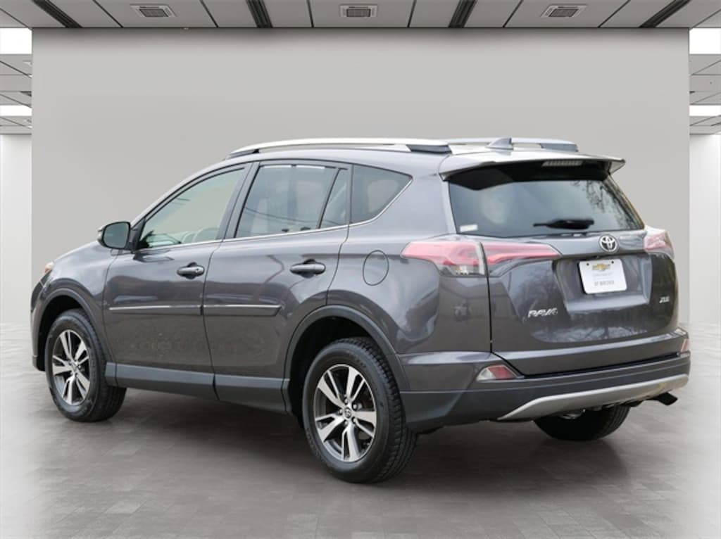 Used 2018 Toyota RAV4 XLE SUV