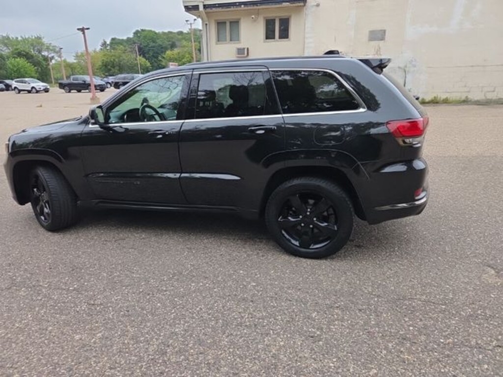 Used 2016 Jeep Grand Cherokee Overland 4x4 SUV