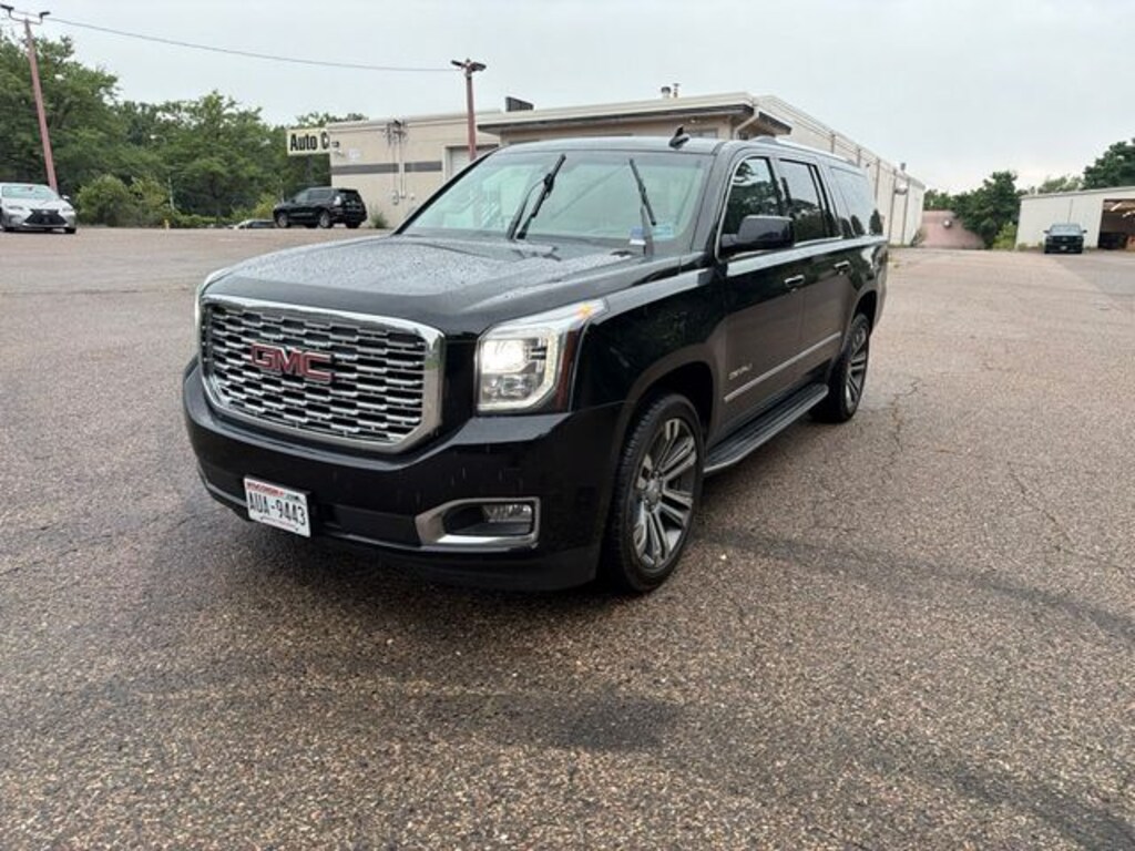 Used 2018 GMC Yukon XL Denali SUV