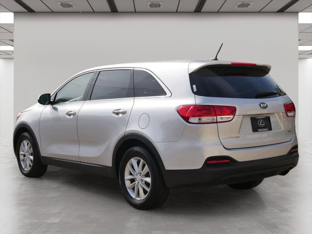 Used 2016 Kia Sorento 2.4L L FWD SUV