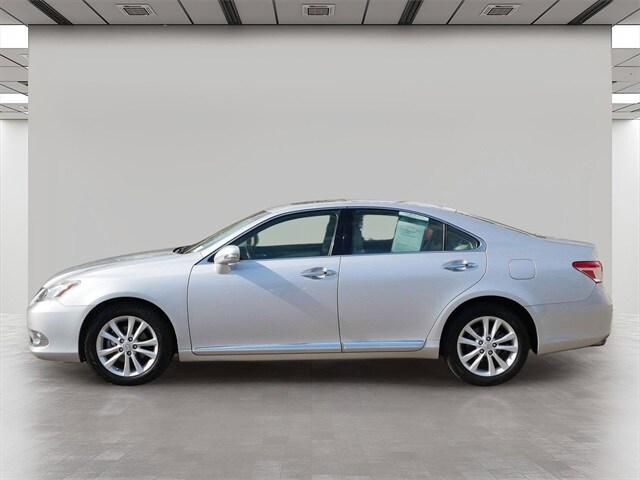 2012 Lexus ES 350 photo 3