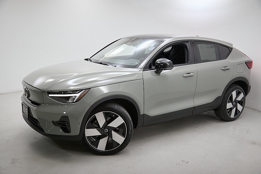 2023 Volvo C40 Recharge Ultimate photo 3