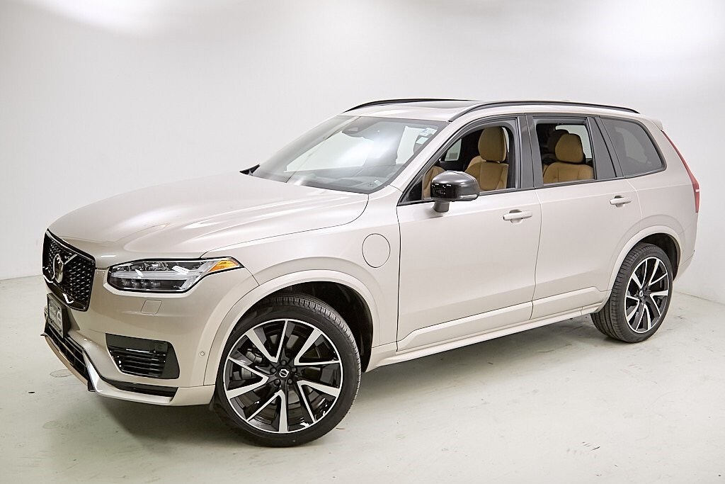 2023 Volvo XC90 Recharge Ultimate photo 3