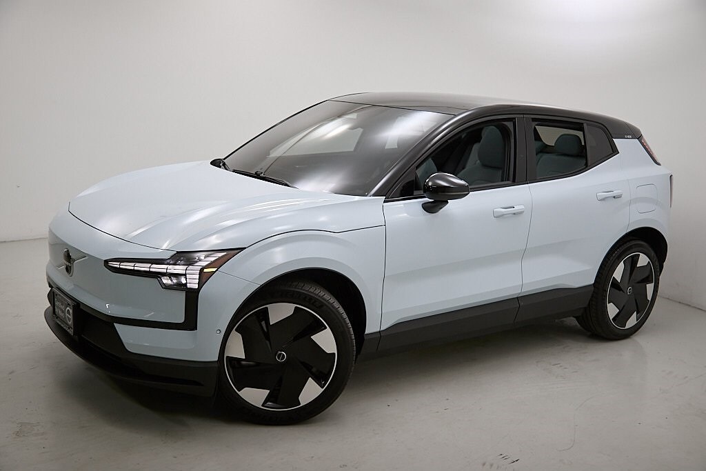 2025 Volvo EX30 Ultra photo 3
