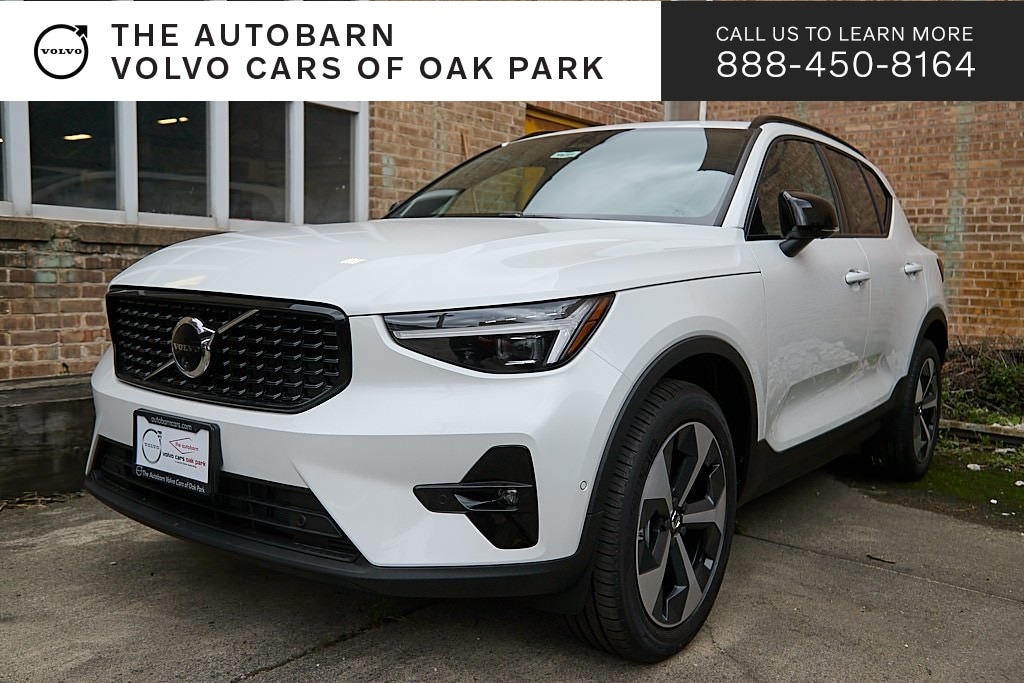 2026 Volvo XC40 Plus's photo