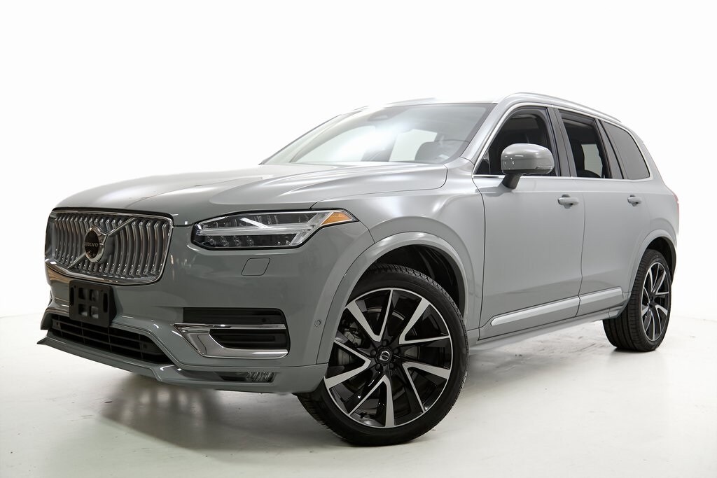 2024 Volvo XC90 B5 Plus photo 2