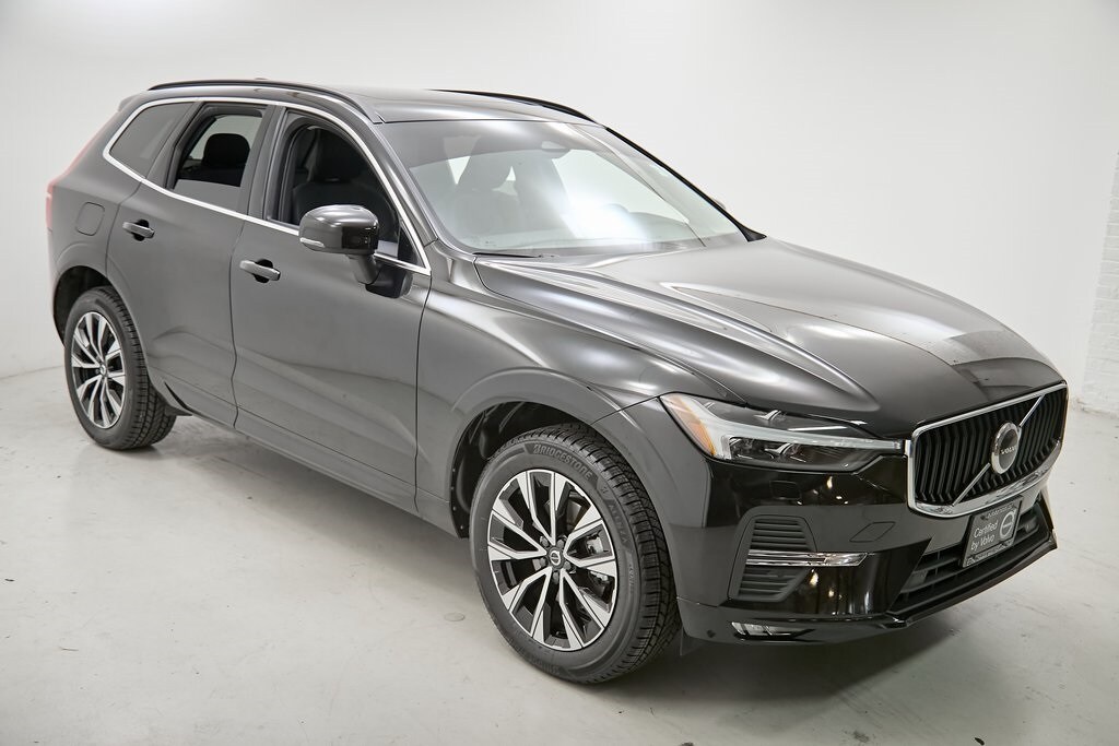 2023 Volvo XC60 B5 Core photo 4