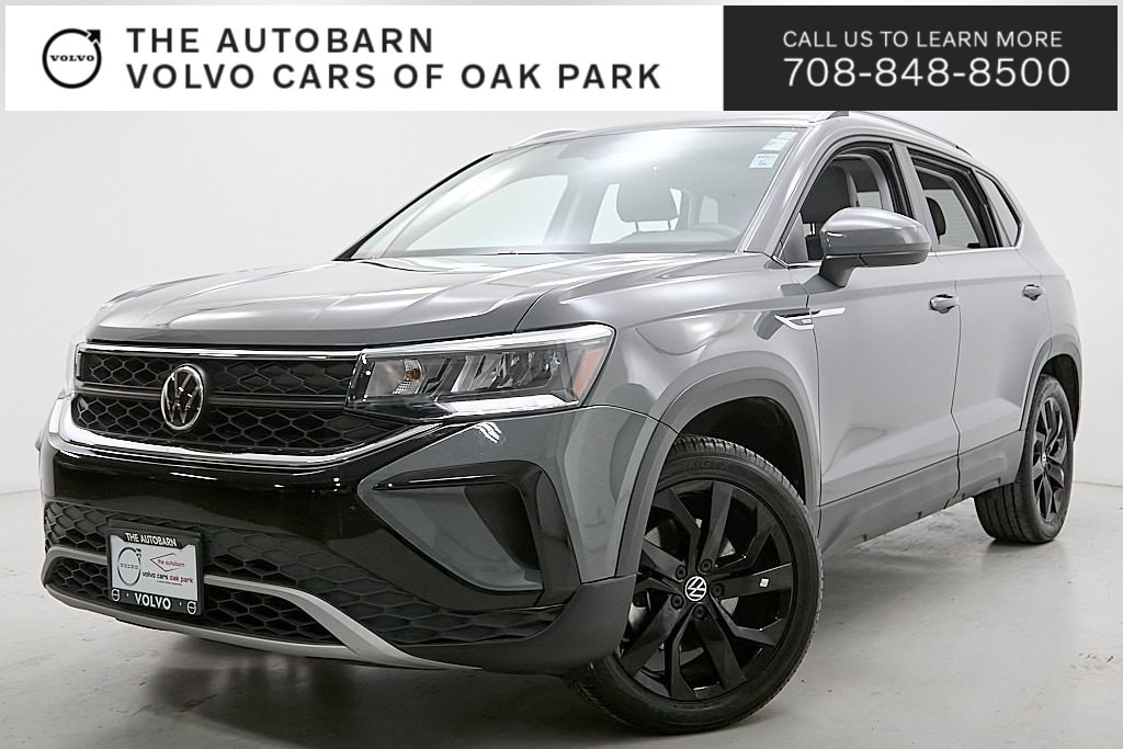 2022 Volkswagen Taos SE's photo