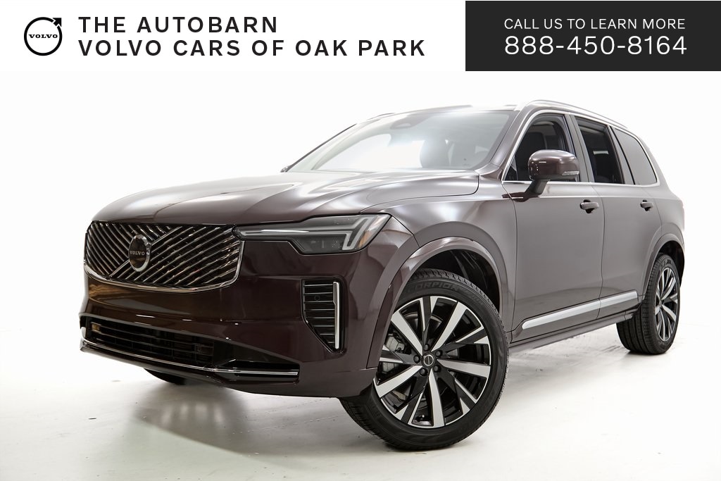 2025 Volvo XC90 Core's photo