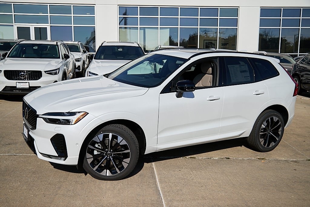 New 2026 Volvo XC60 B5 Plus SUV