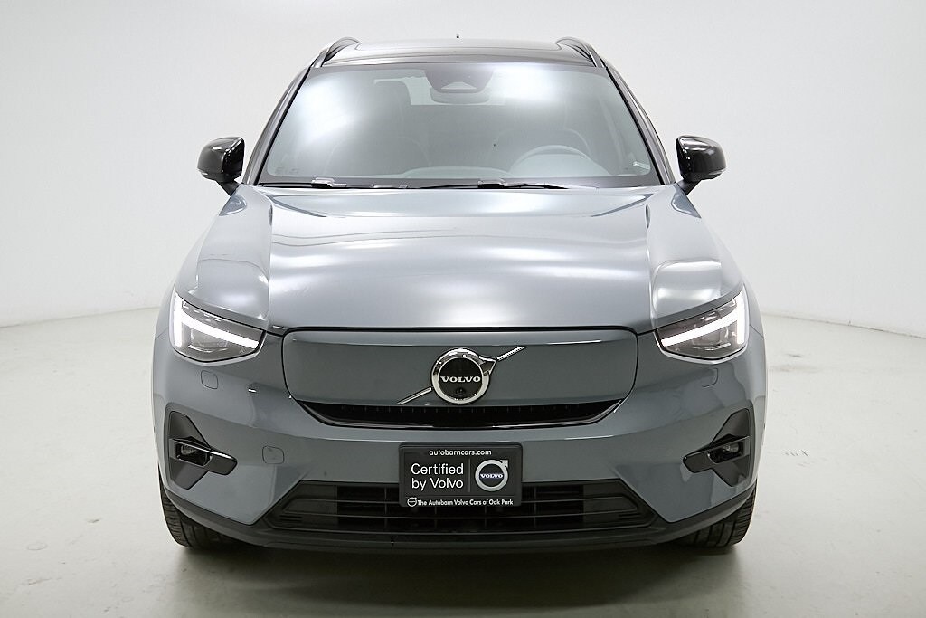 2023 Volvo XC40 Recharge Ultimate photo 4