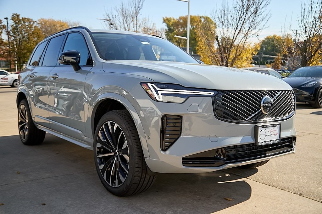 New 2026 Volvo XC90 B6 Ultra Dark Theme 7-Seater SUV