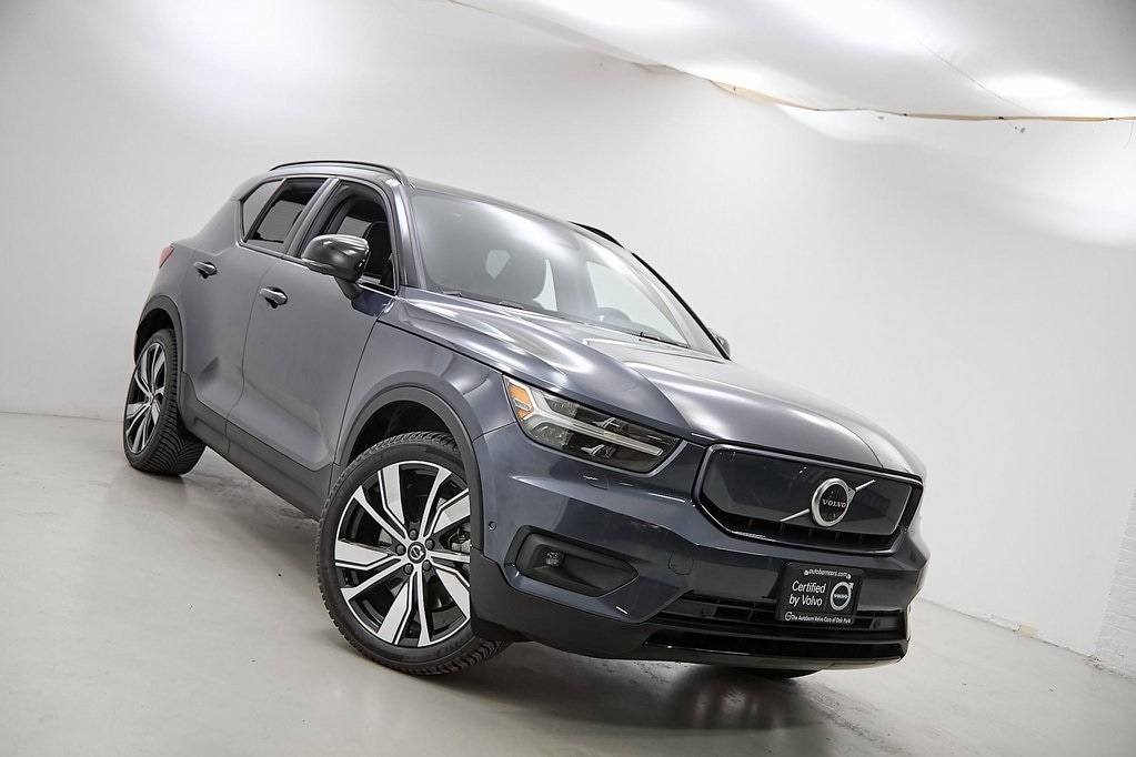Certified 2022 Volvo XC40 Ultimate with VIN YV4ED3UB0N2765533 for sale in Oak Park, IL