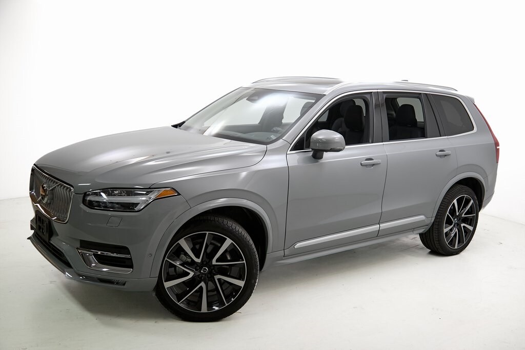 2024 Volvo XC90 B5 Plus photo 3