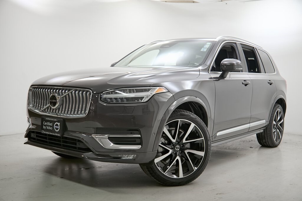 2024 Volvo XC90 B5 Plus photo 2