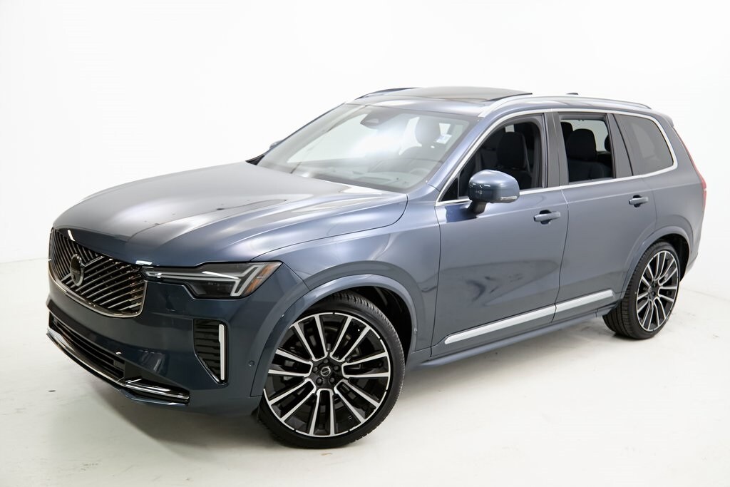 2025 Volvo XC90 photo 3