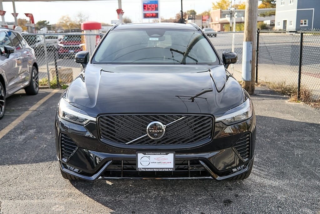 New 2026 Volvo XC60 B5 Plus SUV