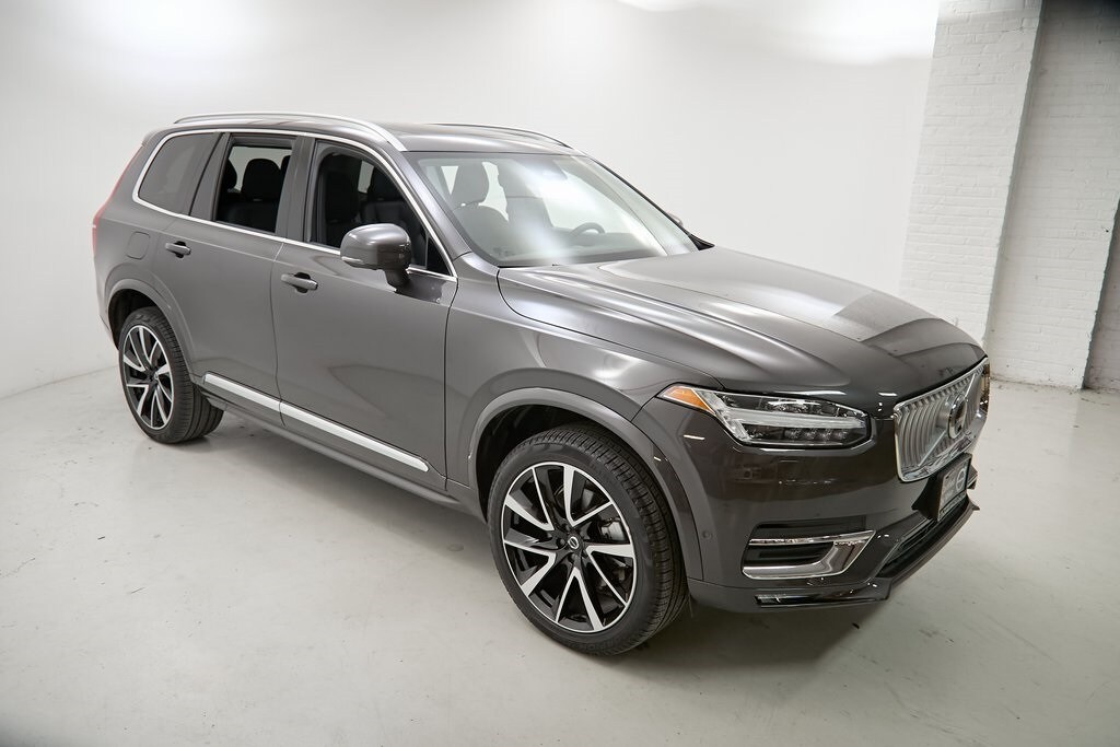2024 Volvo XC90 B5 Plus photo 4