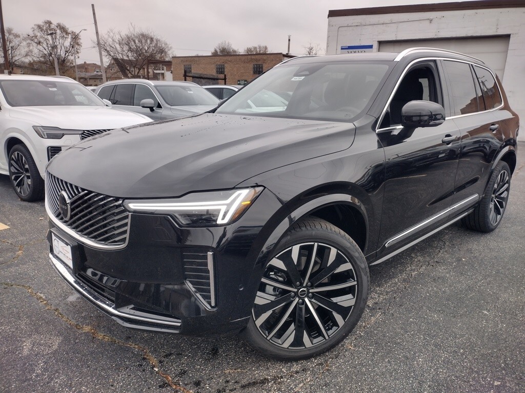 2026 Volvo XC90 Plus photo 2