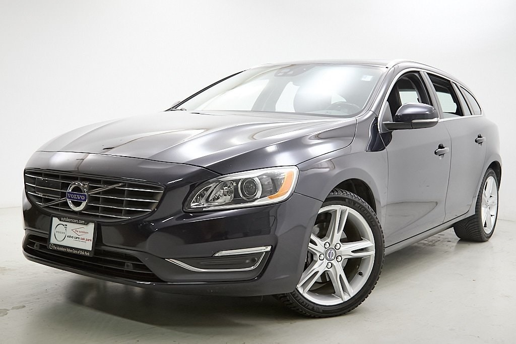 Used 2016 Volvo V60 Platinum with VIN YV1612SM3G1325694 for sale in Oak Park, IL