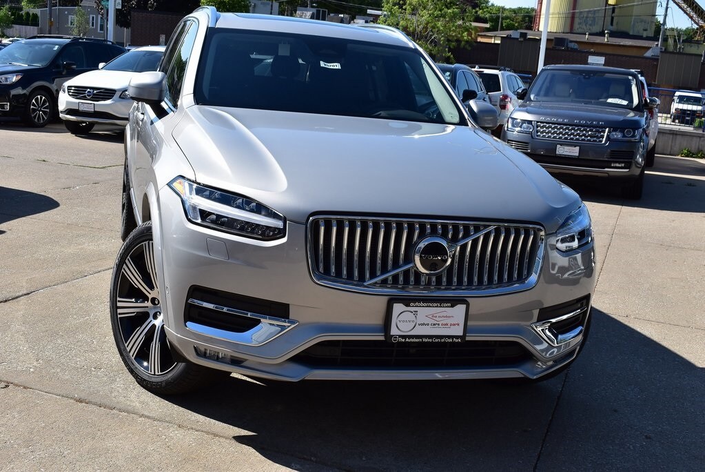 2025 Volvo XC90 Plus photo 3