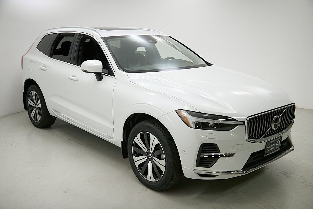 2023 Volvo XC60 Recharge Hybrid T8 Plus photo 4