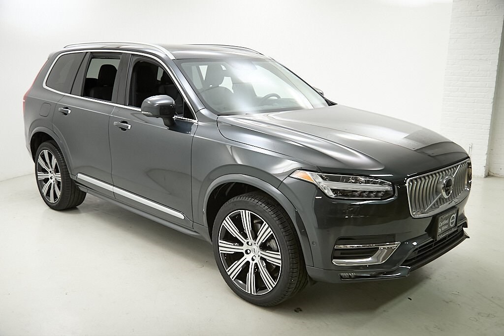 2022 Volvo XC90 T6 Inscription photo 3