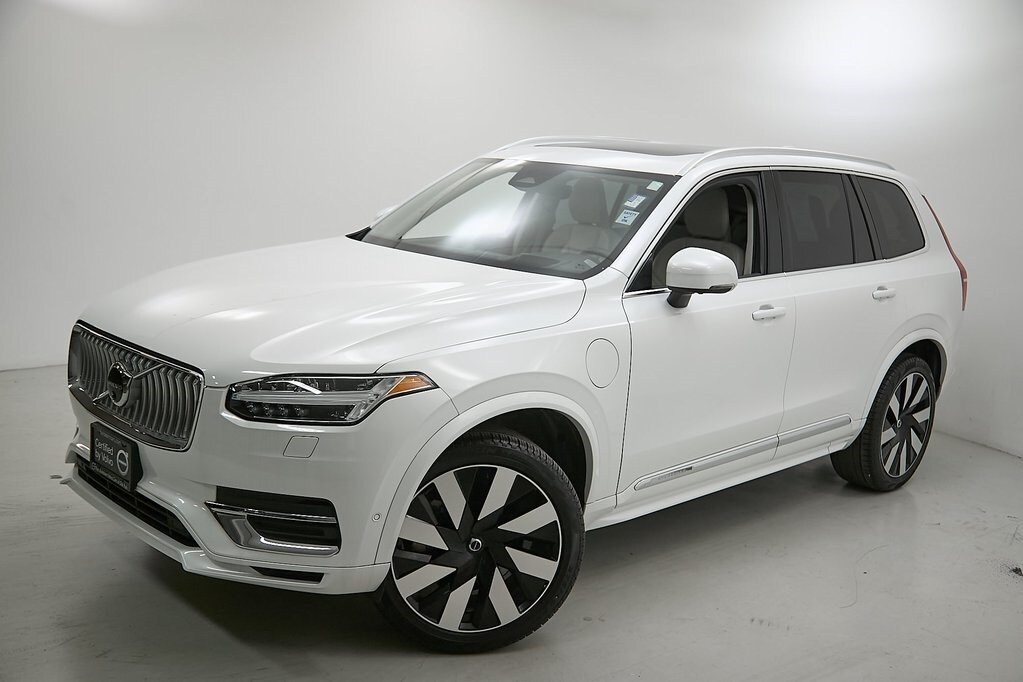 2023 Volvo XC90 Recharge Ultimate photo 3
