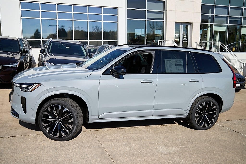 New 2026 Volvo XC90 B6 Ultra Dark Theme 7-Seater SUV