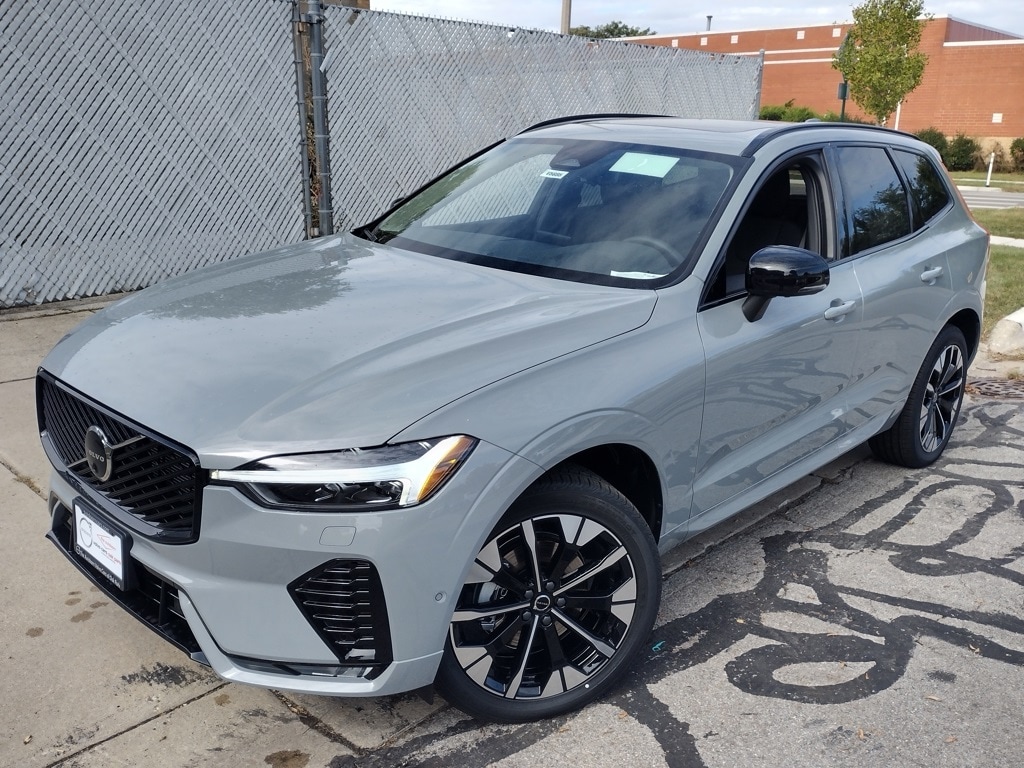 New 2026 Volvo XC60 B5 Plus SUV