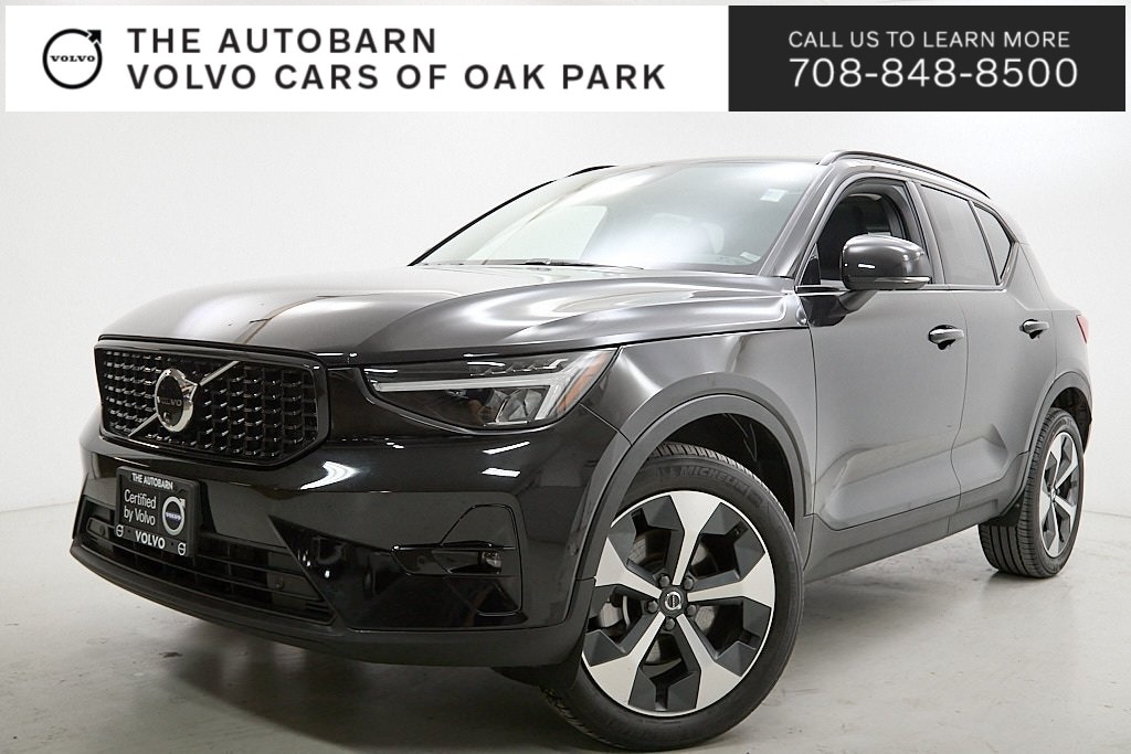 2024 Volvo XC40 Plus's photo