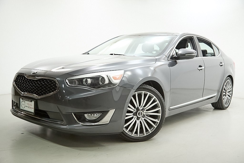 Used 2015 Kia Cadenza Premium with VIN KNALN4D79F5188751 for sale in Oak Park, IL