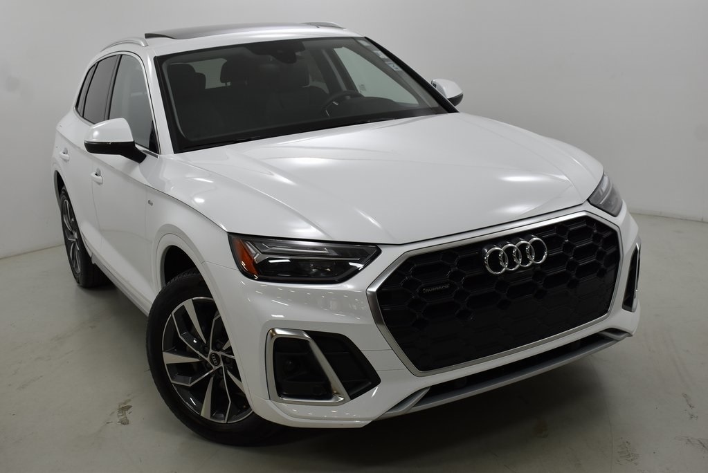 Used 2024 Audi Q5 Premium Plus with VIN WA1EAAFY1R2023725 for sale in Oak Park, IL