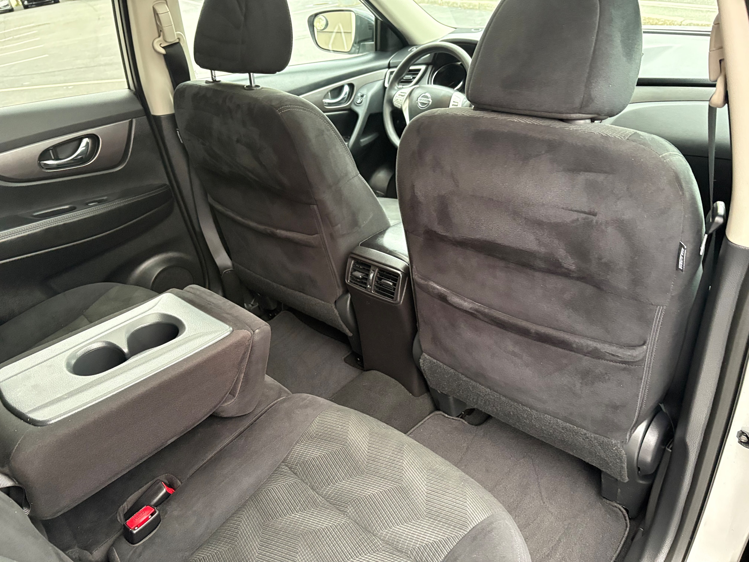 2015 Nissan Rogue SV - Photo 18