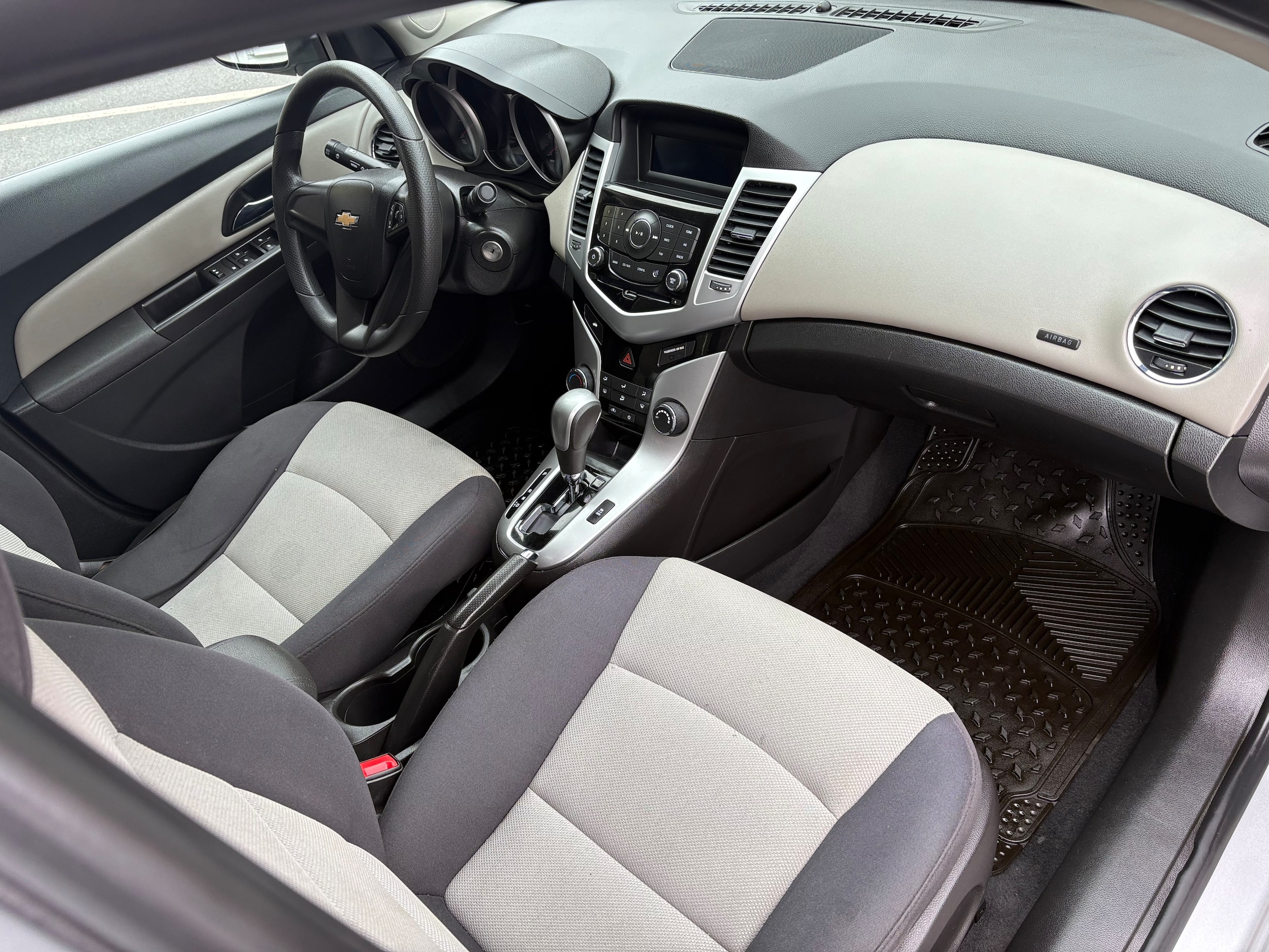 2016 Chevrolet Cruze Limited LS - Photo 19
