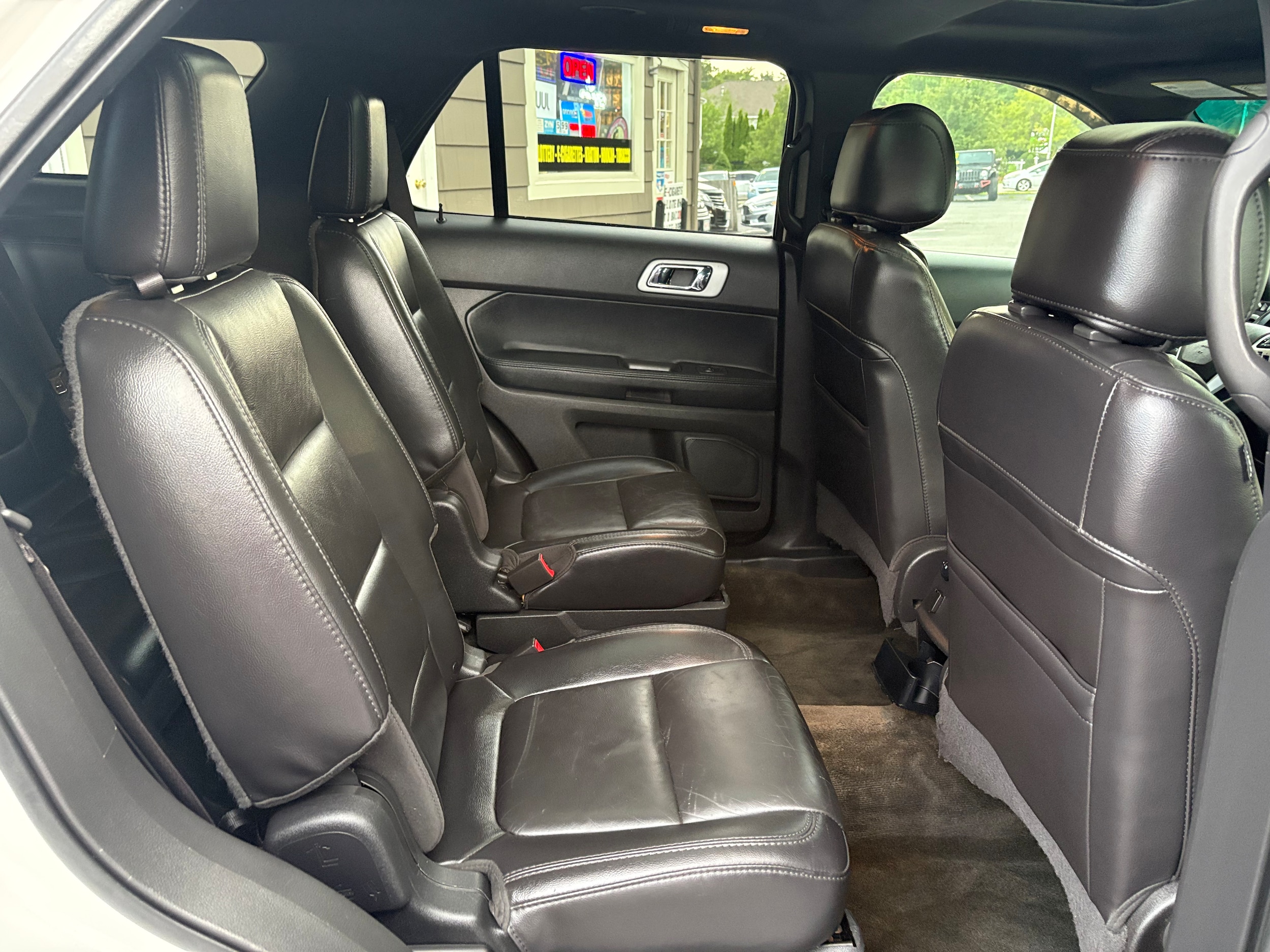 2014 Ford Explorer XLT - Photo 23