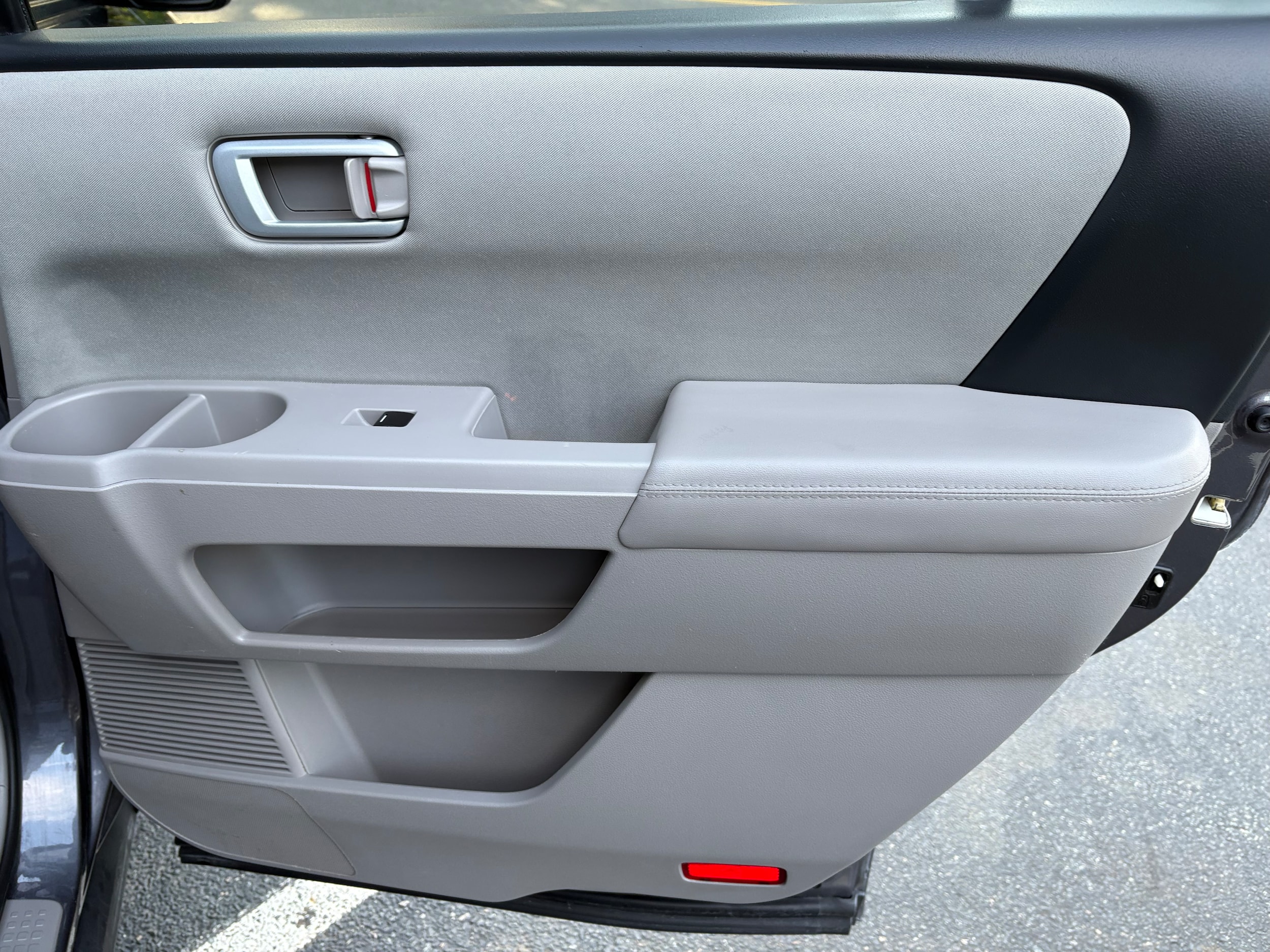 2015 Honda Pilot LX - Photo 23