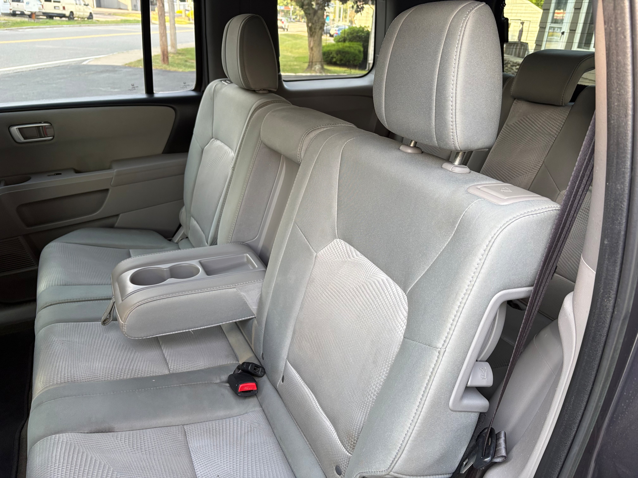 2015 Honda Pilot LX - Photo 15